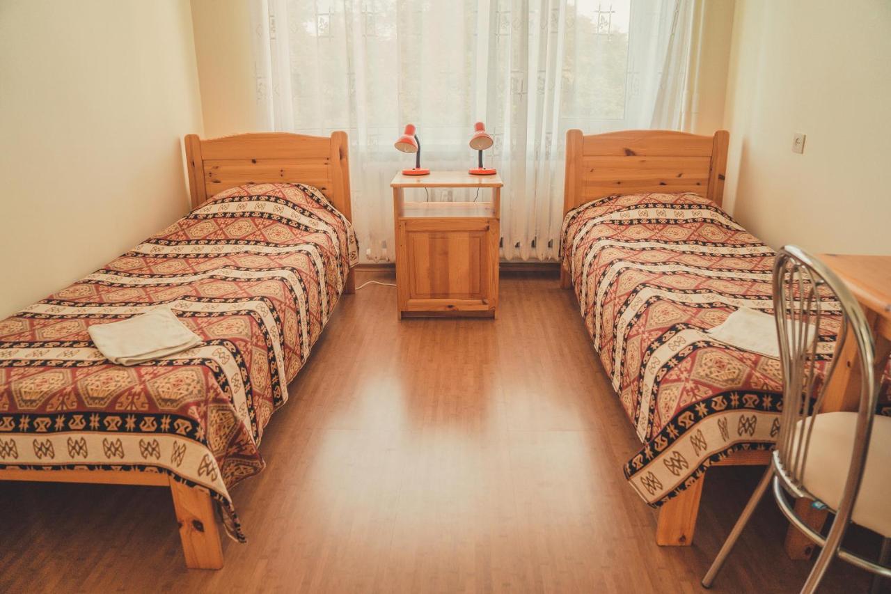 Hostel Nele โยห์ฟี ภายนอก รูปภาพ
