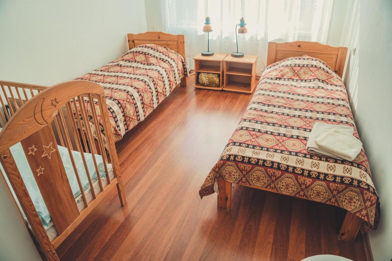 Hostel Nele โยห์ฟี ภายนอก รูปภาพ