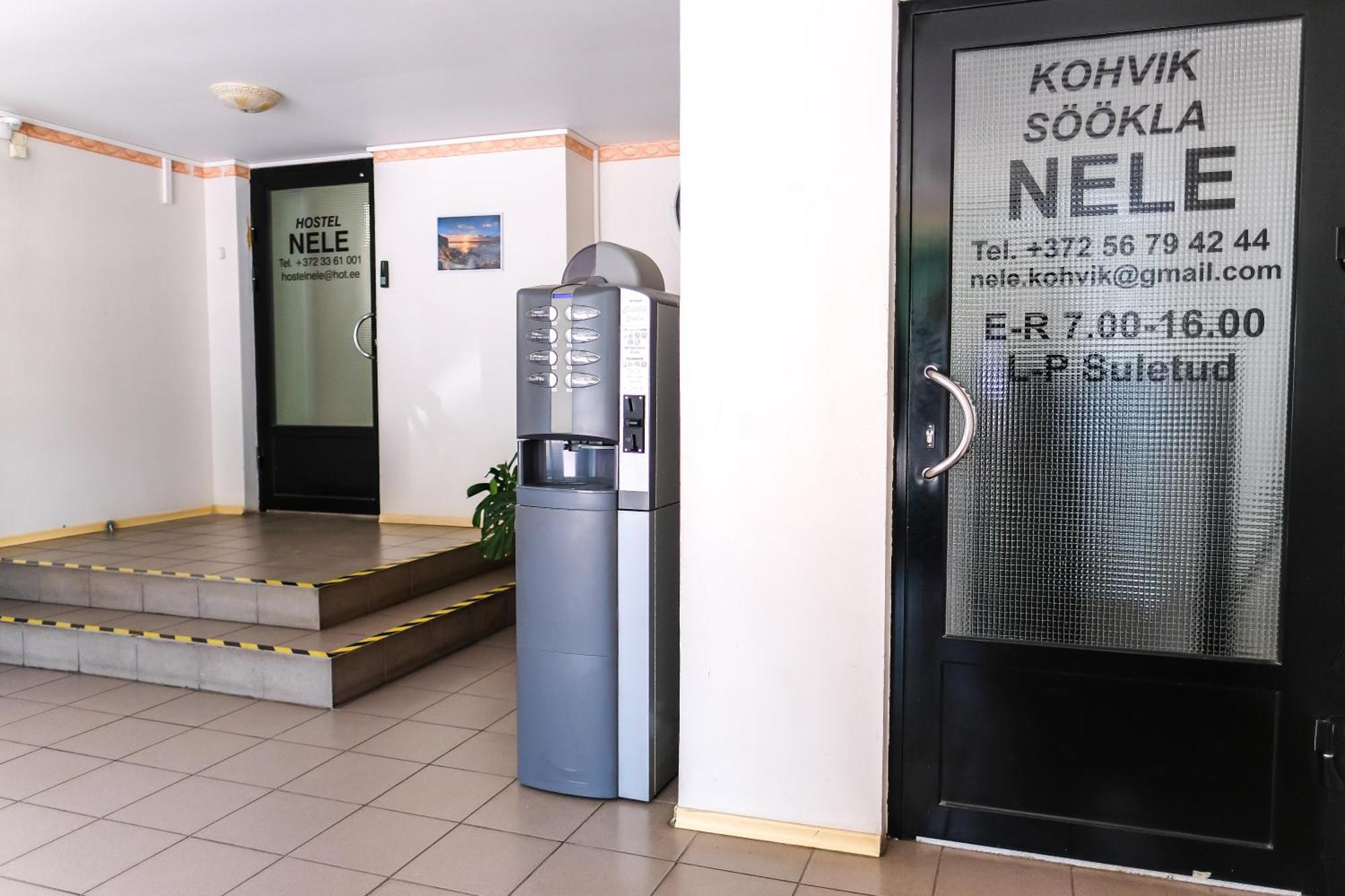 Hostel Nele โยห์ฟี ภายนอก รูปภาพ